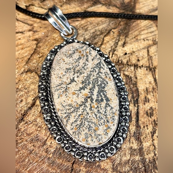 Brown German Dendritic Agate Pendant 2 1/4” - Picture 3 of 6